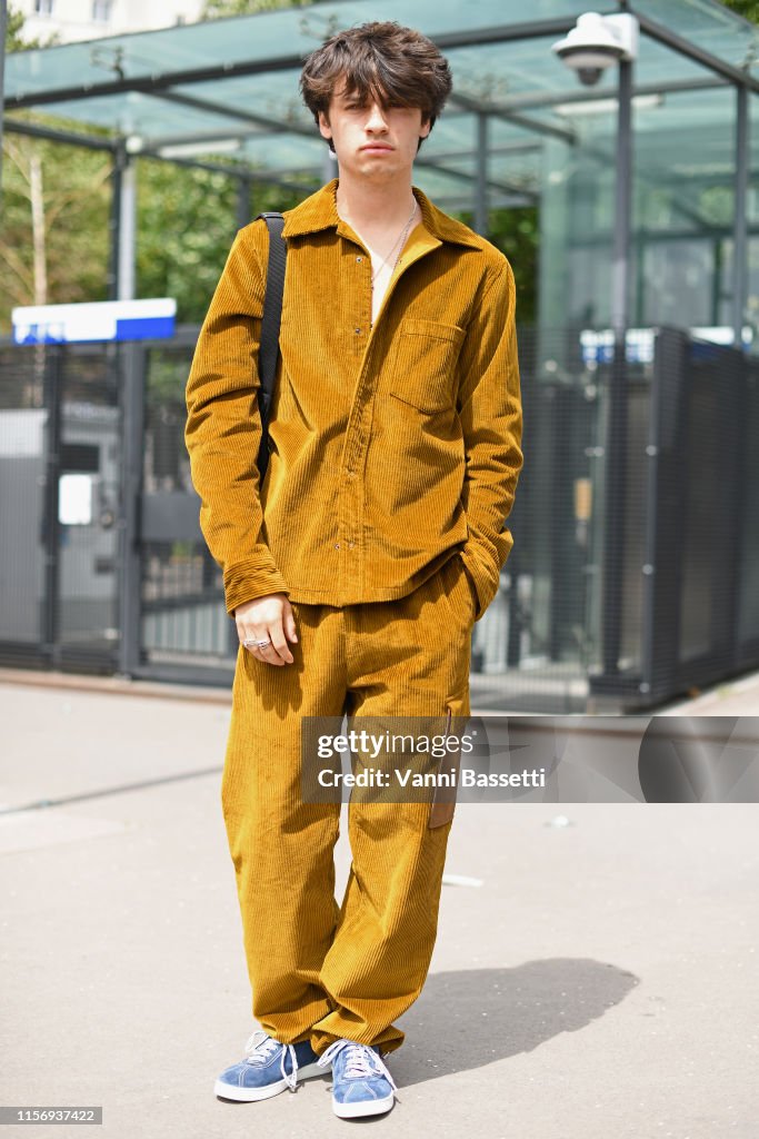 Acne Studios : Arrivals - Paris Fashion Week - Menswear Spring/Summer 2020