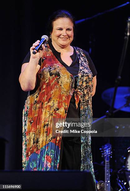 Loria Bennett 23 Lorrie Bennett Stock Photos, High-Res Pictures, and Images - Getty ...
