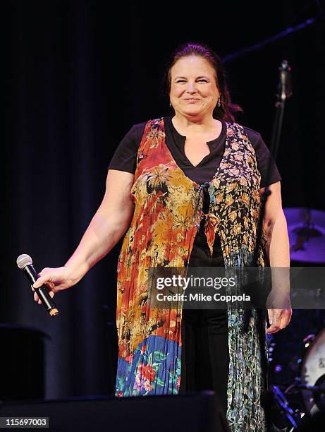 Loria Bennett 23 Lorrie Bennett Stock Photos, High-Res Pictures, and Images - Getty ...