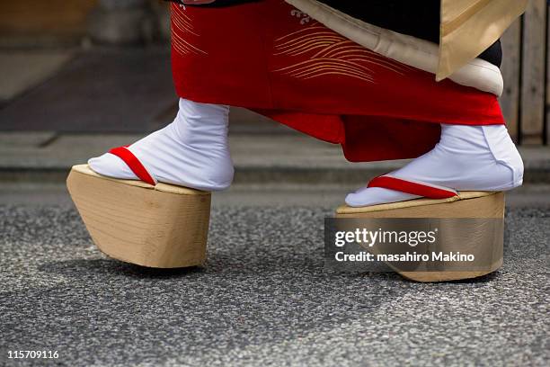 okobo clogs - geisha in training stock pictures, royalty-free photos & images