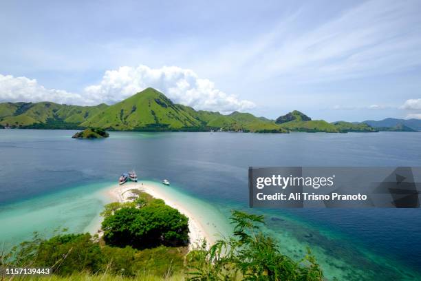 beauty kelor island, komodo national park, east nusa tenggara - list of islands by highest point stock pictures, royalty-free photos & images