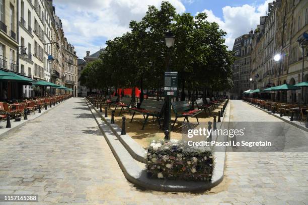 General view of the runway during the Louis Vuitton Menswear Spring Summer 2020 show as part of Paris Fashion Week on June 20, 2019 in Paris, France.