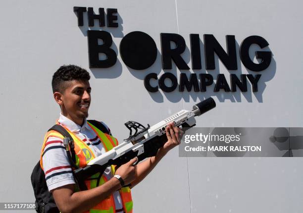 553 The Boring Company Photos & High Res Pictures - Getty Images
