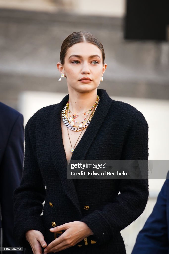 Street Style : Paris Fashion Week - Menswear Spring/Summer 2020 : Day Three