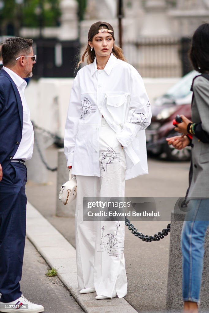 Street Style : Paris Fashion Week - Menswear Spring/Summer 2020 : Day Three