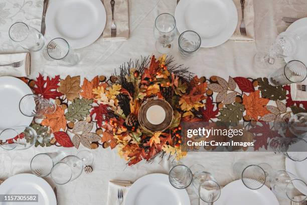 table festively decorated for autumn holidays - autumn decoration 個照片及圖片檔