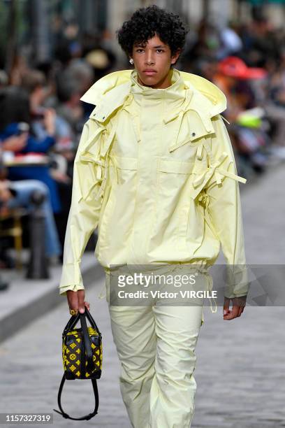 Hector Bellerin walks the runway during the Louis Vuitton Menswear News  Photo - Getty Images