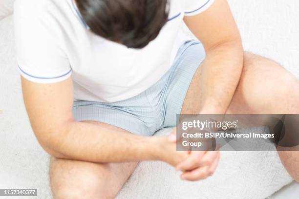 male impotence. - erectie stockfoto's en -beelden