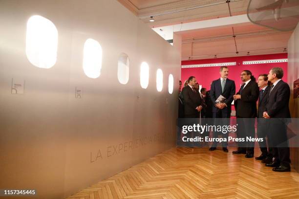 The acting secretary of State of Infraestructures, Pedro Saura , the acting minister of Development, José Luis Ábalos , the King Felipe VI , and the...