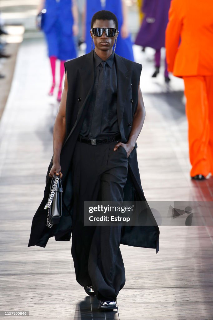 Berluti : Runway - Paris Fashion Week - Menswear Spring/Summer 2020