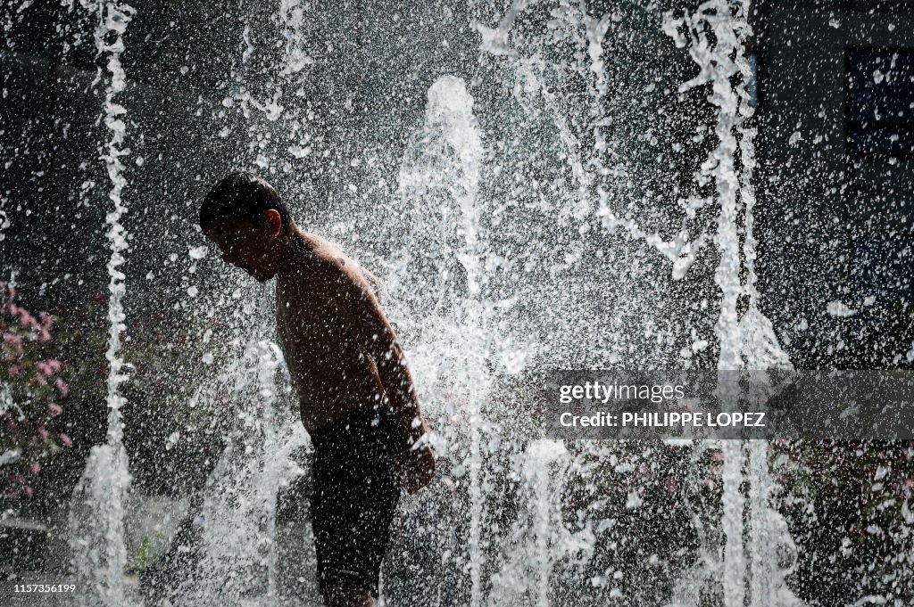 FRANCE-WEATHER-CLIMATE-HEAT