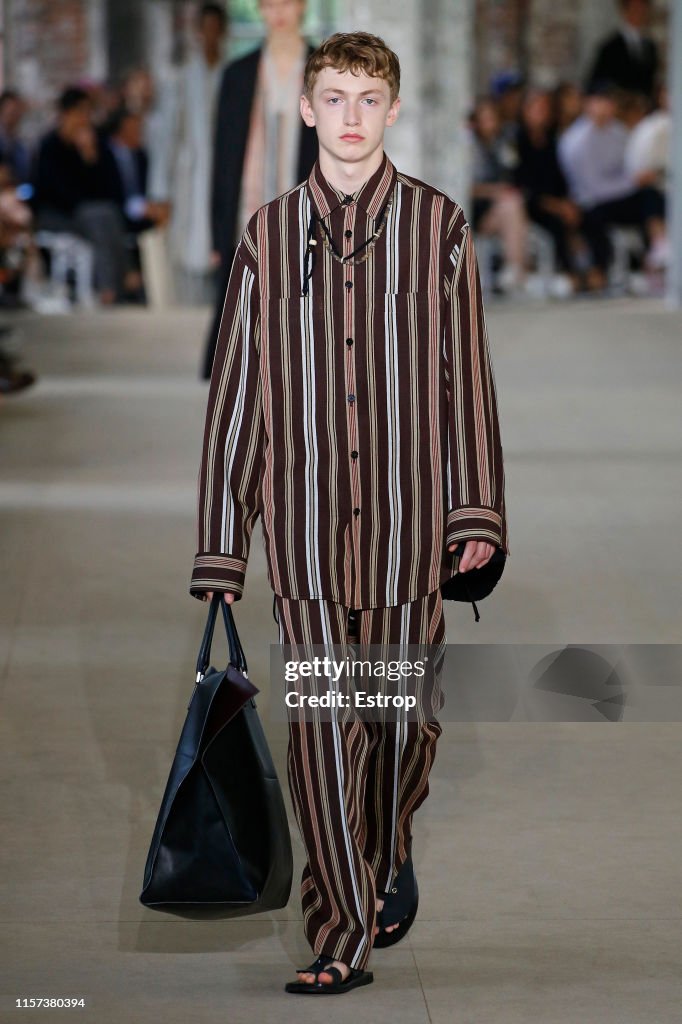 Jil Sander : Runway - Paris Fashion Week - Menswear Spring/Summer 2020
