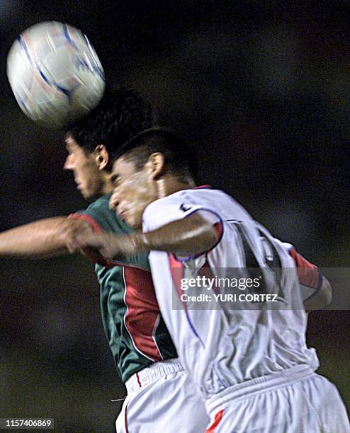Michael Iniguez 99 Xix Games Soccer Stock Photos, High-Res Pictures, and Images - Getty ...