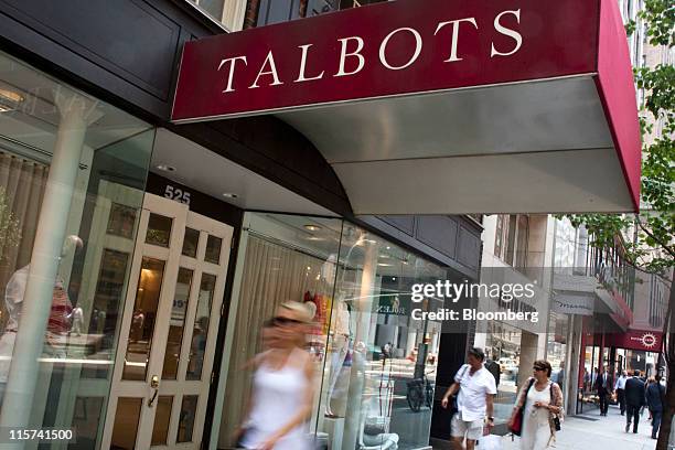 13 Talbots To Close 110 Stores Stock Photos, High-Res Pictures