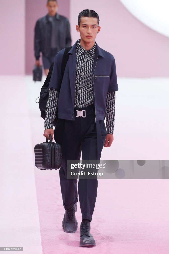 Dior Homme : Runway - Paris Fashion Week - Menswear Spring/Summer 2020