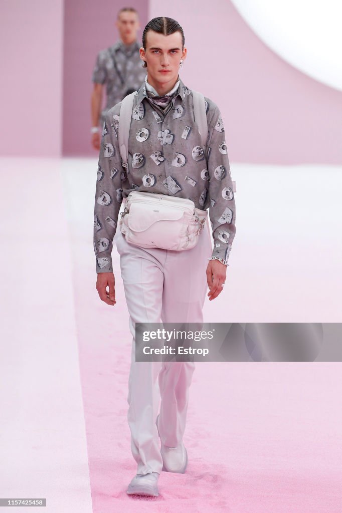 Dior Homme : Runway - Paris Fashion Week - Menswear Spring/Summer 2020