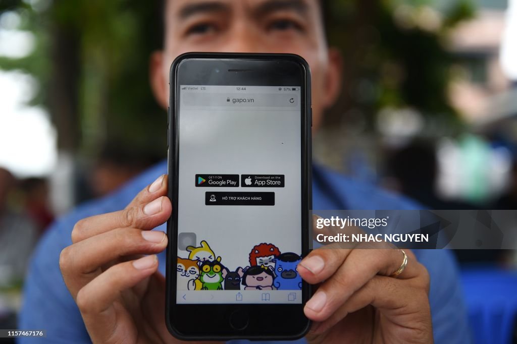 VIETNAM-INTERNET-SOCIAL-MEDIA-RIGHTS