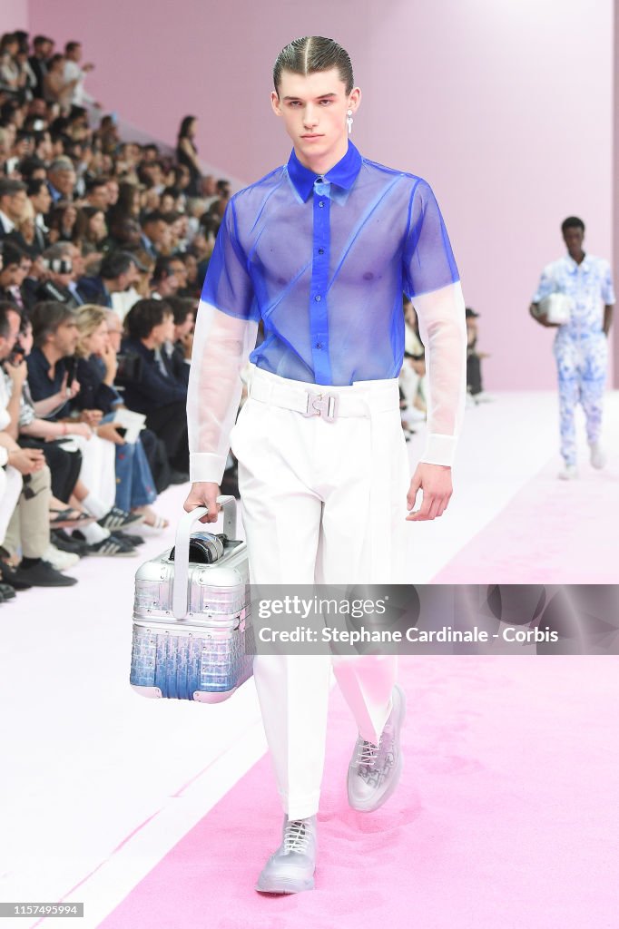 Dior Homme : Runway - Paris Fashion Week - Menswear Spring/Summer 2020