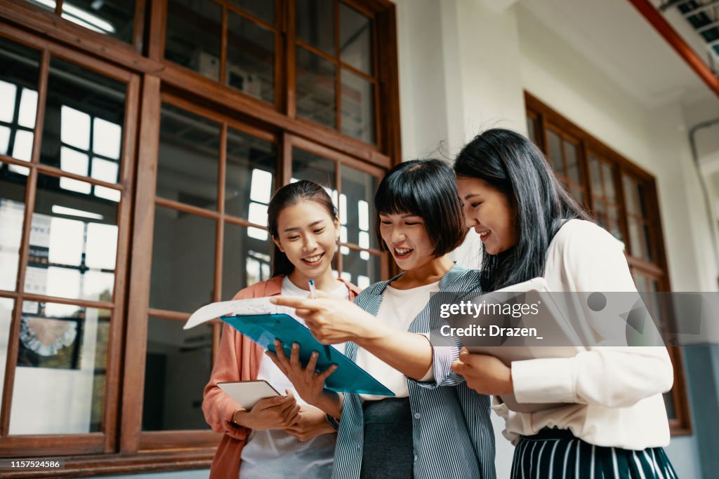 Businesswomen in Taiwan apply for subsidies with start-up project idea.