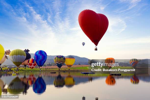 balloon festival, landscape view and sunset. - albuquerque new mexico - fotografias e filmes do acervo