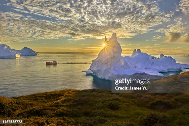 sermermiut greenland ilulissat iceberg - grönland stock-fotos und bilder