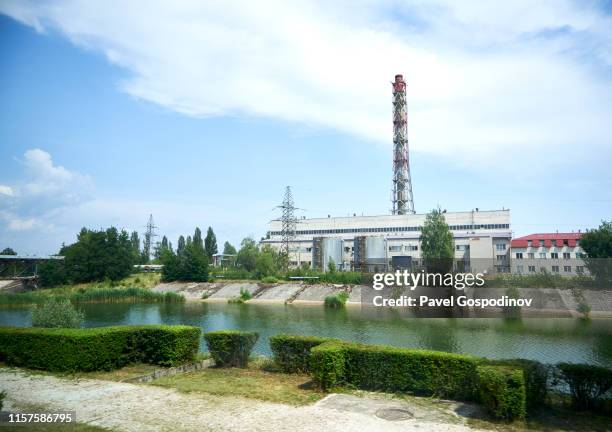 inside the 10 km chernobyl nuclear power plant zone of alienation, ukraine - chernobyl 1986 stock pictures, royalty-free photos & images