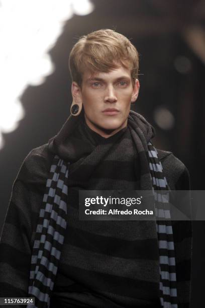 Tobias wearing Alexandra Moura Autumn/Winter 2006/2007