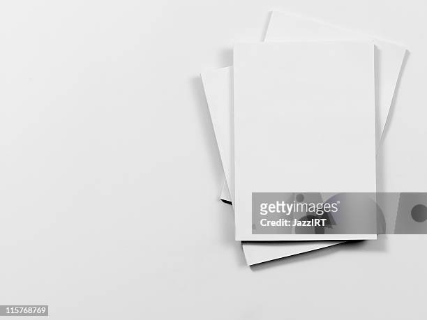 empty magazine cover - blank magazine stock pictures, royalty-free photos & images