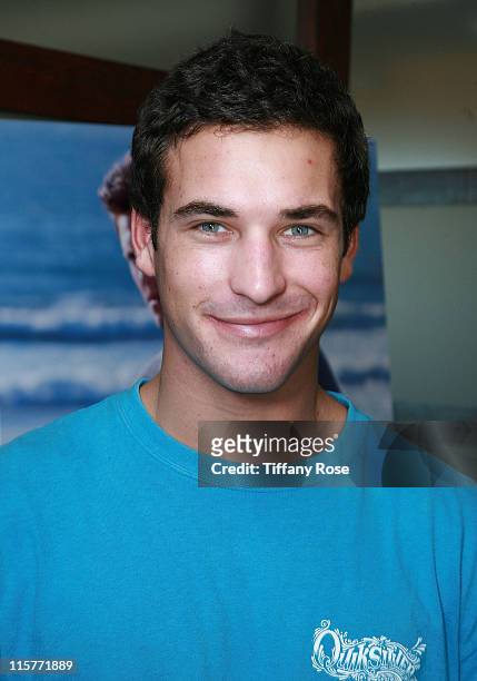 Clay Adler attends Melanie Segal's Emmy House on September 19, 2008 in Los Angeles, California.