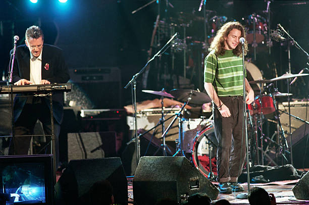 8th Annual Rock and Roll Hall of Fame Induction Ceremony, 1993