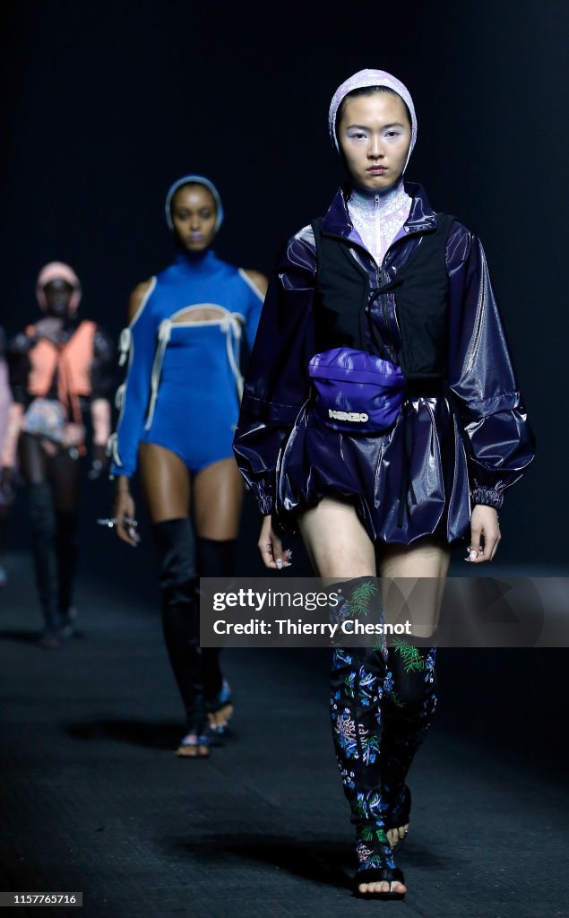 Kenzo : Runway - Paris Fashion Week - Menswear Spring/Summer 2020