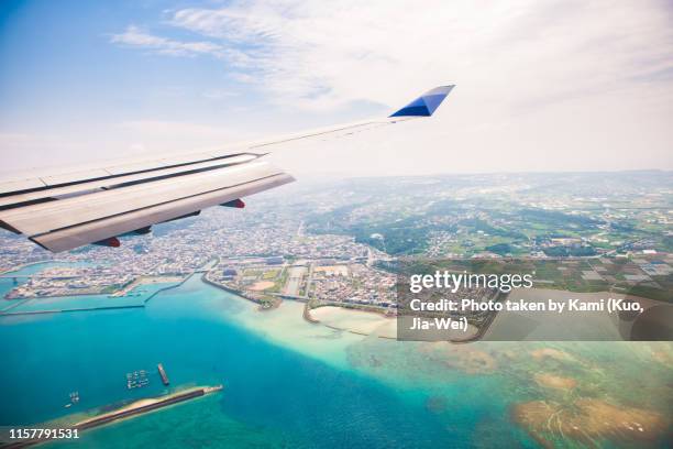 looking okinawa from the sky - okinawa blue sky beach landscape stockfoto's en -beelden