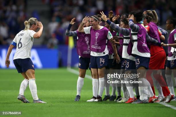 Amandine Henry of France celebrates her team's second goal with team mates during the 2019 FIFA Women's World Cup France Round Of 16 match between...