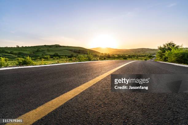 road - road trip stock pictures, royalty-free photos & images