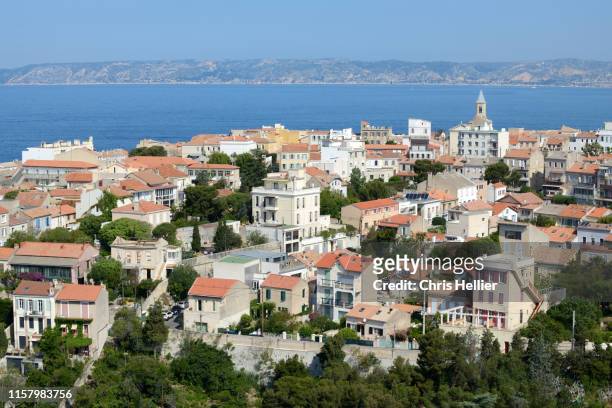 aerial view over the old town marseille france - bouches du rhone 個照片及圖片檔
