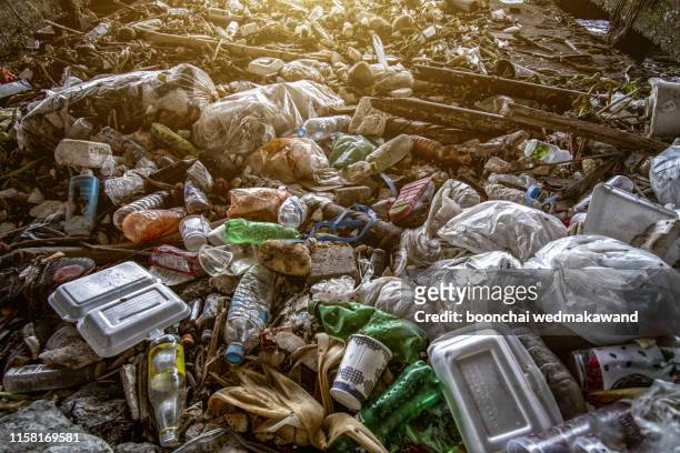 garbage, pollution, global warming - india pollution stock pictures, royalty-free photos & images