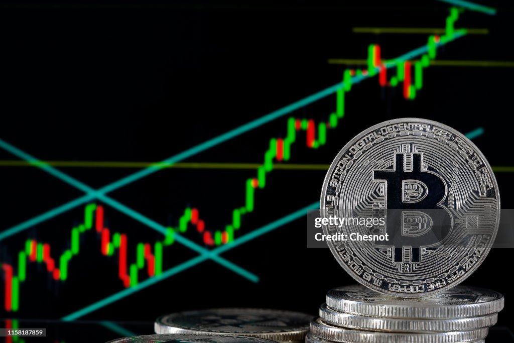 Bitcoin Virtual Currency : Illustration