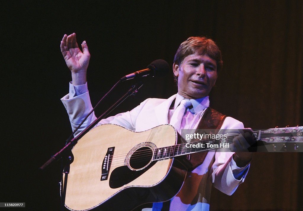 John Denver Plays The Moscone Center, San Francisco
