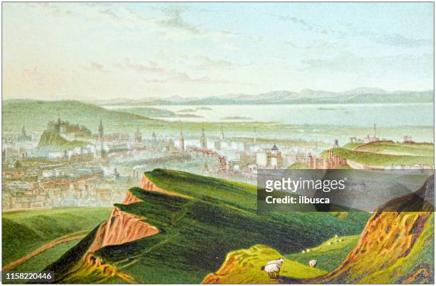 antike malerei von schottischen städten, seen und bergen: edinburgh von arthurs sitz - arthurs seat stock-grafiken, -clipart, -cartoons und -symbole