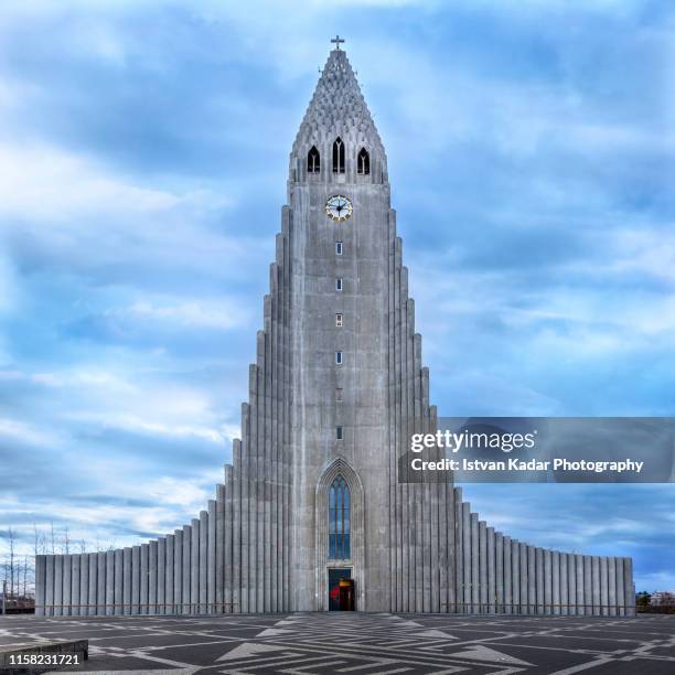 hallgrimskirkja church, reykjavik, iceland - hallgrimskirkja bildbanksfoton och bilder