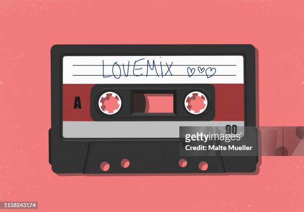 bildbanksillustrationer, clip art samt tecknat material och ikoner med retro love mix cassette tape - love emotion