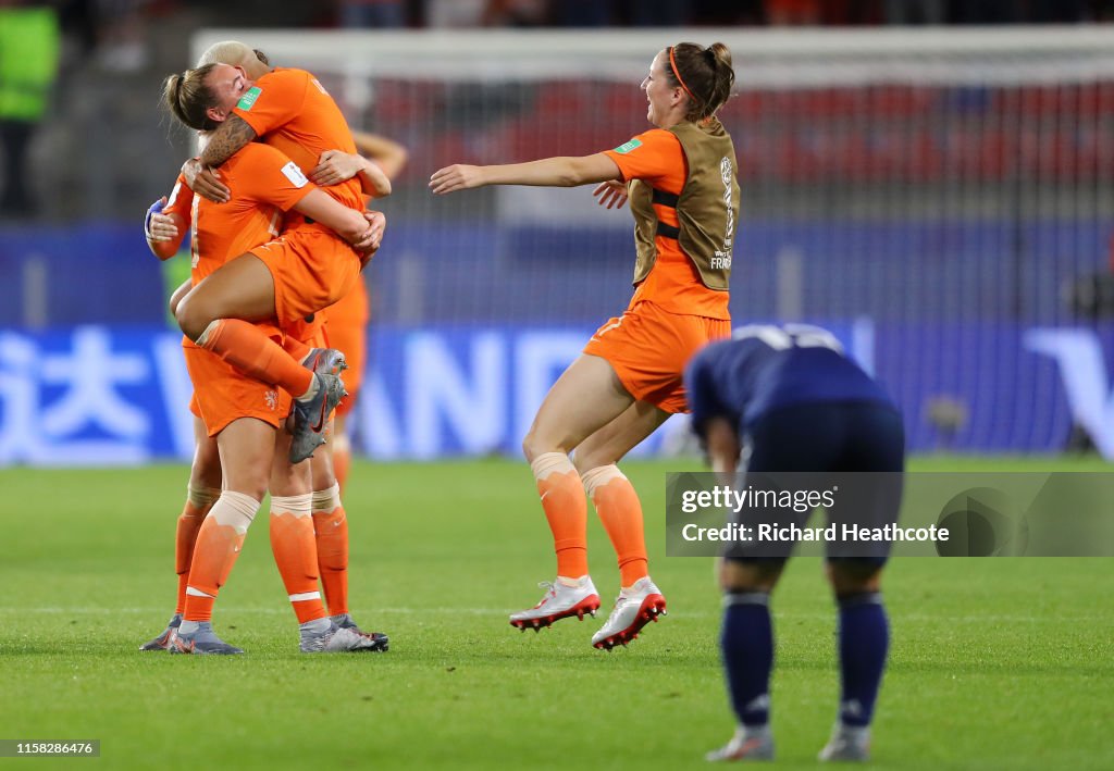 Netherlands v Japan: Round Of 16  - 2019 FIFA Women's World Cup France