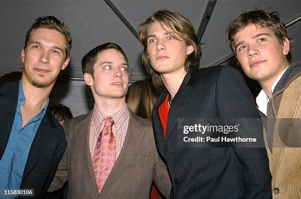 Isaac Hanson, Elijah Wood, Taylor Hanson and Zac Hanson