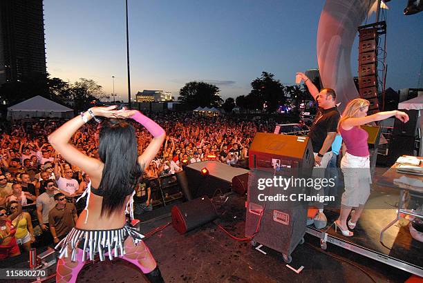 Crystal Method Queen 1,389 Crystal Method Photos & High Res Pictures - Getty Images