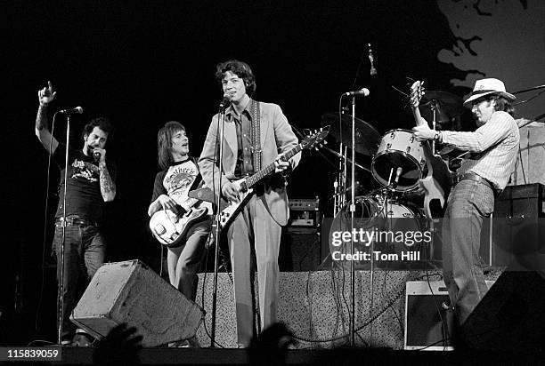 Jimmy Ragusa Jimmy Thackery Photos and Premium High Res Pictures - Getty Images
