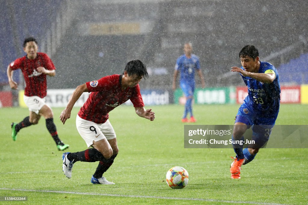 Ulsan Hyundai v Urawa Red Diamonds - AFC Champions League Round of 16 2nd Leg