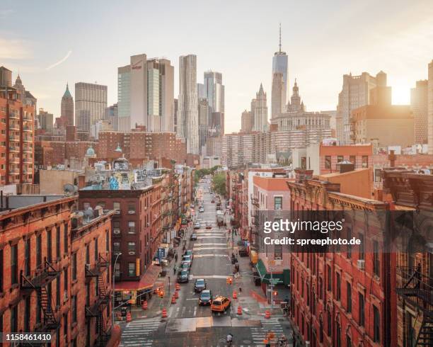 lower manhattan cityscape - lower east side manhattan stock pictures, royalty-free photos & images