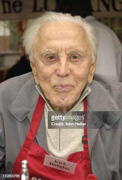 Kirk Douglas during Kirk Douglas and Anne Douglas Host the LA Mission's 2005 Thanksgiving Meal at The LA Mission in Los Angeles, California, United...