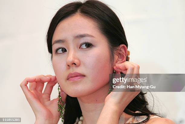 Son Ye-Jin during "April Snow" - Gangwondo Samcheok Press Conference - March 17, 2005 at Palace Hotel In Gangwondo Samcheok in Samcheok, South, South...