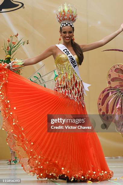 Eileen Roca, Miss Universe Colombia 2007 wearing national costume